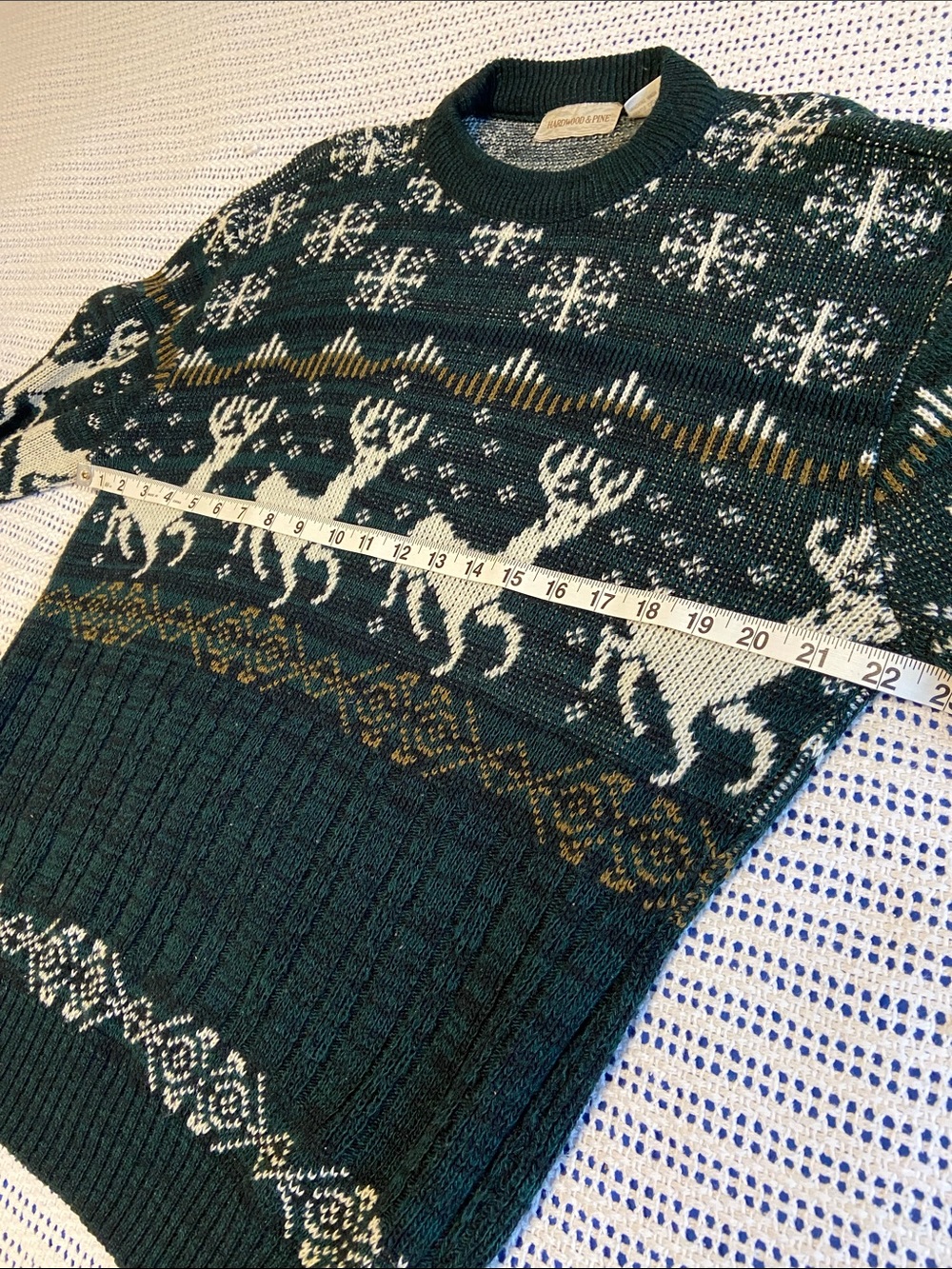 vintage Hardwood & Pine knit sweater a classic Nordic holiday design Size Medium - Picture 9 of 9
